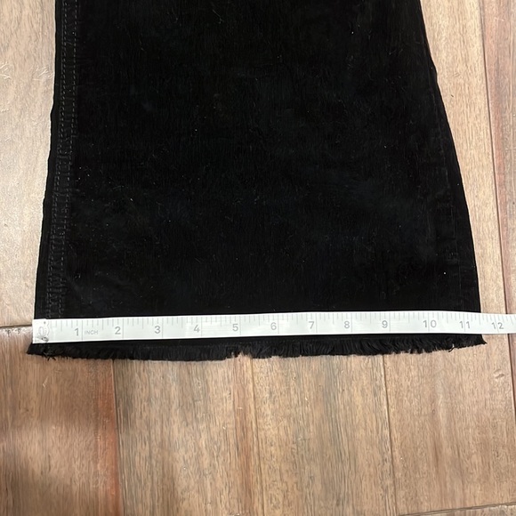 We The Free Black Flare Leg High Rise Raw Hem Corduroy Jeans Free People Size 29 - Picture 16 of 16